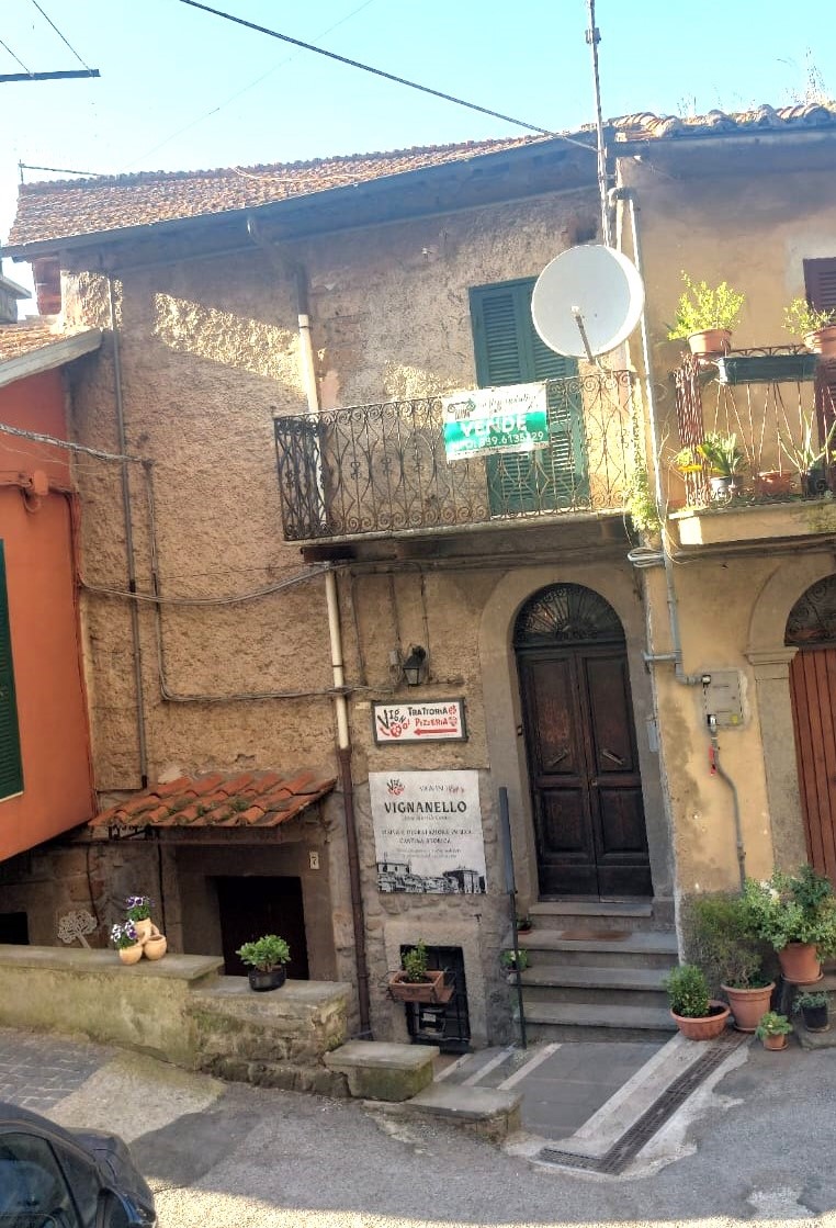 Caratteristico palazzetto